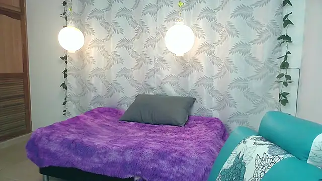 Snapshot of Mya_paris chatting on January 30, 2025, 4:37 am Mya paris online show from January 30, 2025, 4:37 am