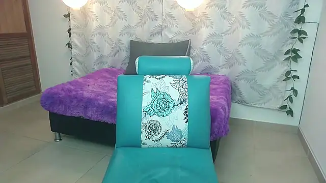 Snapshot of Mya_paris chatting on February 9, 2025, 9:05 am Mya paris online show from February 9, 2025, 9:05 am