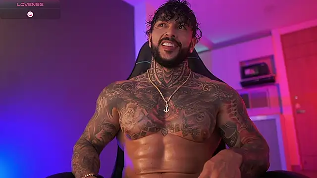 Snapshot of mariano_costa chatting on October 4, 2025, 4:21 am mariano costa online show from October 4, 2025, 4:21 am