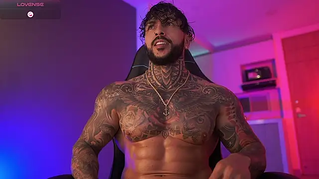 Snapshot of mariano_costa chatting on October 14, 2025, 2:23 am mariano costa online show from October 14, 2025, 2:23 am