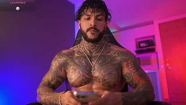 Snapshot of mariano_costa chatting on October 28, 2025, 5:22 am mariano costa online show from October 28, 2025, 5:22 am