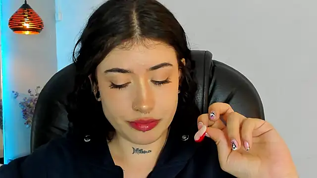 Snapshot of melody_suarez chatting on January 3, 2025, 10:40 pm melody suarez online show from January 3, 2025, 10:40 pm