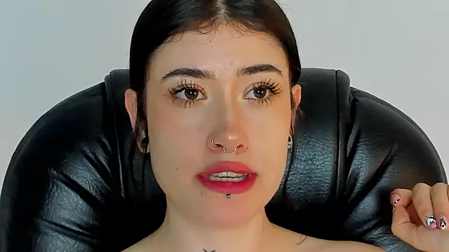 Snapshot of melody_suarez chatting on January 8, 2025, 2:25 am melody suarez online show from January 8, 2025, 2:25 am