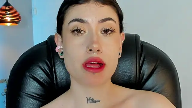 Snapshot of melody_suarez chatting on January 11, 2025, 1:37 am melody suarez online show from January 11, 2025, 1:37 am