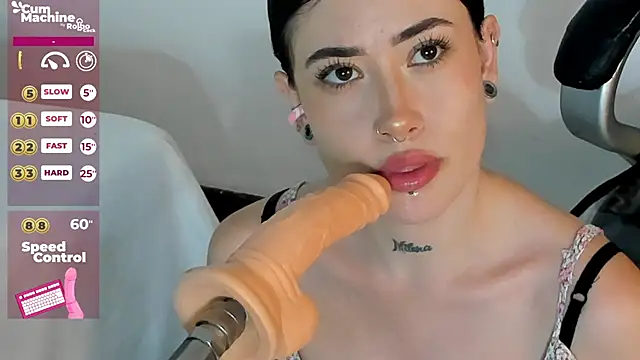 Snapshot of melody_suarez chatting on January 28, 2025, 10:45 pm melody suarez online show from January 28, 2025, 10:45 pm