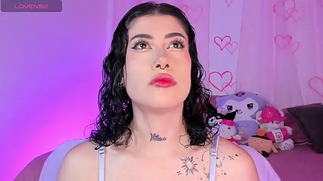 Snapshot of melody_suarez chatting on September 28, 2025, 5:51 pm melody suarez online show from September 28, 2025, 5:51 pm