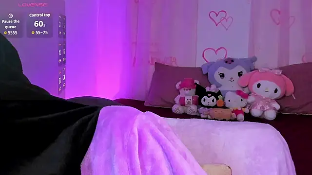 Snapshot of melody_suarez chatting on October 19, 2025, 10:54 pm melody suarez online show from October 19, 2025, 10:54 pm