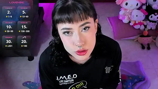 Snapshot of melody_suarez chatting on October 29, 2025, 10:22 pm melody suarez online show from October 29, 2025, 10:22 pm