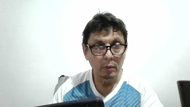 Snapshot of MarcusKelvin chatting on April 22, 2026, 12:35 am MarcusKelvin online show from April 22, 2026, 12:35 am