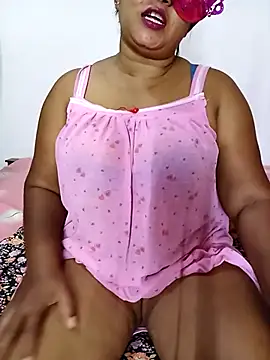 Snapshot of Chanel_Blue_Sl chatting on October 22, 2025, 1:28 am Chanel Blue Sl online show from October 22, 2025, 1:28 am