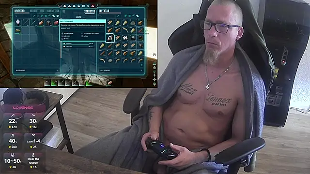 Snapshot of Maiki82 chatting on November 19, 2025, 8:14 am Maiki82 online show from November 19, 2025, 8:14 am