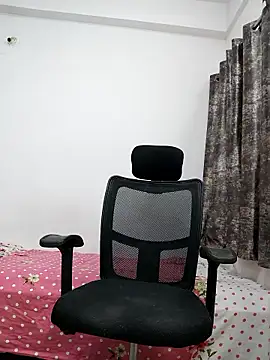 sanaya baby online show from March 16, 2026, 5:50 pm