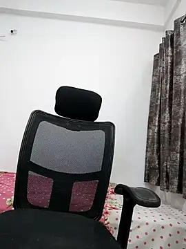 sanaya baby online show from March 23, 2026, 5:39 pm