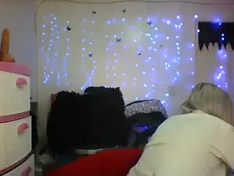 Snapshot of alixia81 chatting on February 9, 2025, 12:41 pm alixia81 online show from February 9, 2025, 12:41 pm