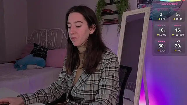 Snapshot of Belle_Via chatting on October 17, 2025, 3:14 pm Belle Via online show from October 17, 2025, 3:14 pm