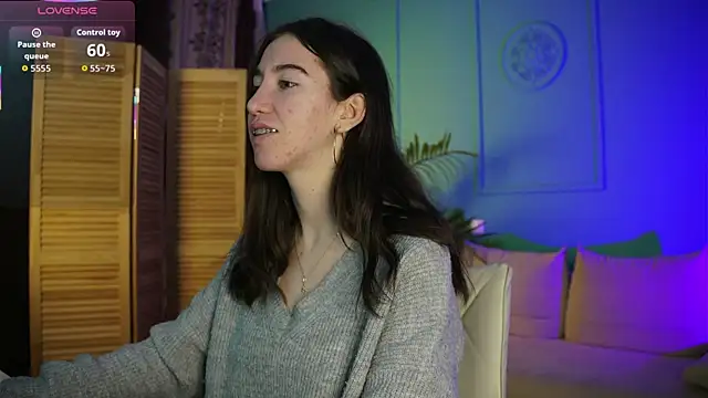 Snapshot of Belle_Via chatting on October 23, 2025, 5:55 pm Belle Via online show from October 23, 2025, 5:55 pm