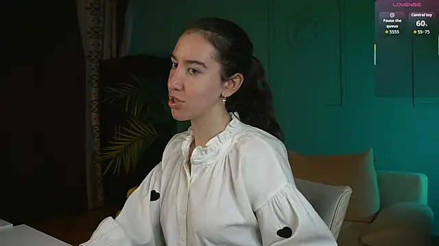Belle Via online show from June 3, 2026, 2:55 pm