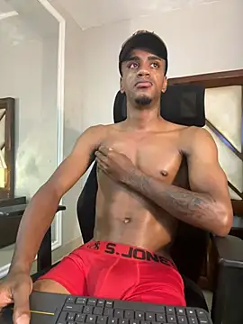 AaronCruz  online show from December 20, 2024, 1:58 am
