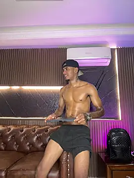 AaronCruz  online show from March 27, 2026, 4:51 pm