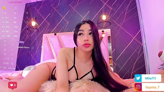 Snapshot of Miia77_ chatting on November 11, 2025, 3:17 am Miia77 online show from November 11, 2025, 3:17 am