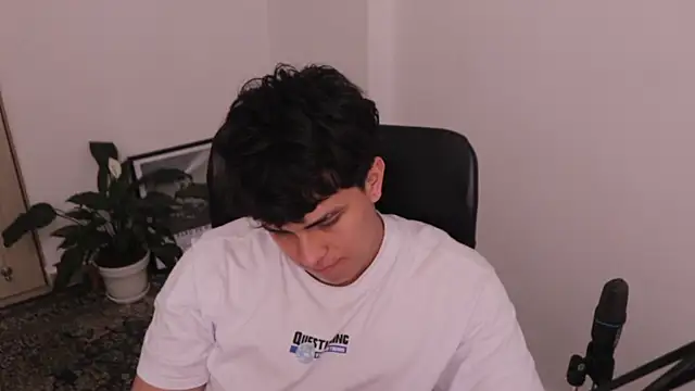 Tony Hoffa online show from April 5, 2026, 10:07 pm