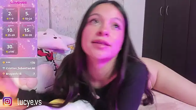 Snapshot of LucyEvans_ chatting on September 27, 2025, 3:55 am LucyEvans online show from September 27, 2025, 3:55 am