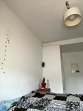 sammymoon online show from October 29, 2025, 9:44 am