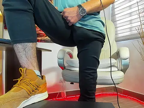 Snapshot of alessandro_wye chatting on February 23, 2025, 2:46 pm alessandro wye online show from February 23, 2025, 2:46 pm