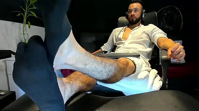 Snapshot of alessandro_wye chatting on October 26, 2025, 4:51 am alessandro wye online show from October 26, 2025, 4:51 am