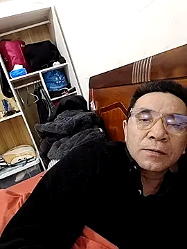 Snapshot of yjw6688 chatting on February 23, 2026, 4:04 pm yjw6688 online show from February 23, 2026, 4:04 pm