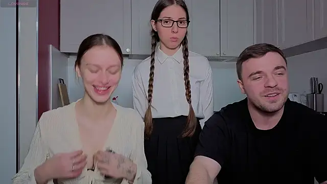 fcjuicy pussy online show from December 4, 2025, 10:24 am