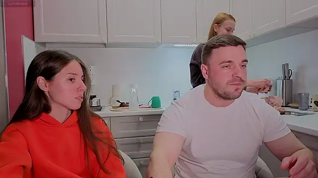 fcjuicy pussy online show from January 15, 2026, 1:37 pm