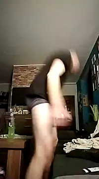 wariacik0024 online show from December 20, 2024, 11:47 pm