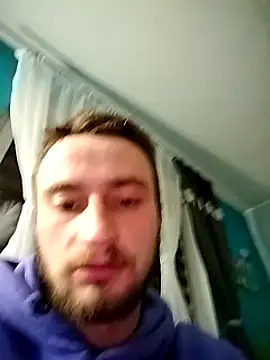 wariacik0024 online show from February 15, 2025, 10:42 pm