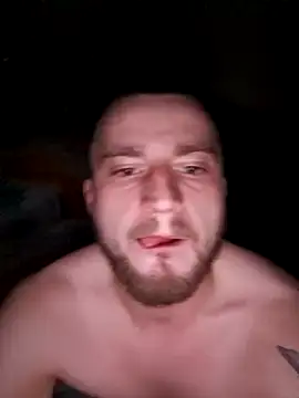 wariacik0024 online show from March 13, 2026, 2:18 am