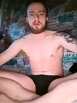 wariacik0024 online show from April 19, 2026, 3:28 am