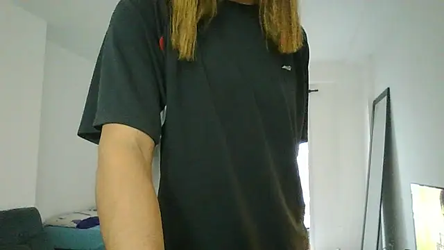 Snapshot of Yerucita chatting on July 17, 2026, 8:46 pm Yerucita online show from July 17, 2026, 8:46 pm
