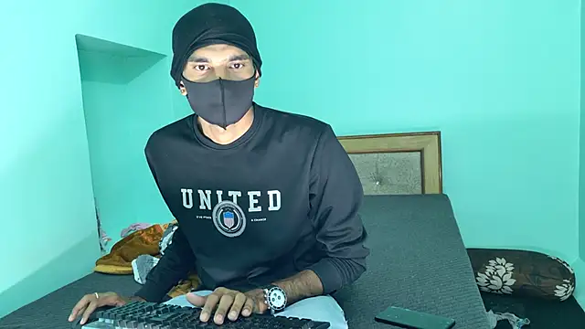 Snapshot of Habibi_big_b chatting on February 17, 2026, 11:40 am Habibi big b online show from February 17, 2026, 11:40 am