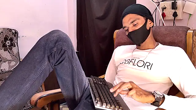 Snapshot of Habibi_big_b chatting on March 12, 2026, 9:15 am Habibi big b online show from March 12, 2026, 9:15 am