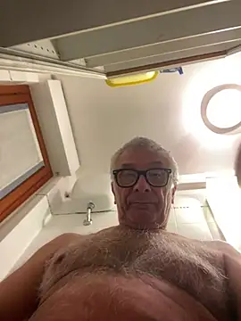 Snapshot of 4n4l1zz4m1 chatting on March 9, 2025, 12:31 am 4n4l1zz4m1 online show from March 9, 2025, 12:31 am