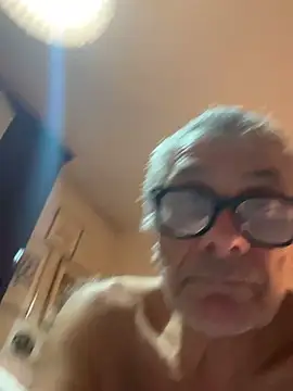 Snapshot of 4n4l1zz4m1 chatting on March 16, 2025, 8:54 pm 4n4l1zz4m1 online show from March 16, 2025, 8:54 pm