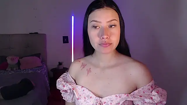 Emilyswan04 online show from January 16, 2025, 2:51 pm