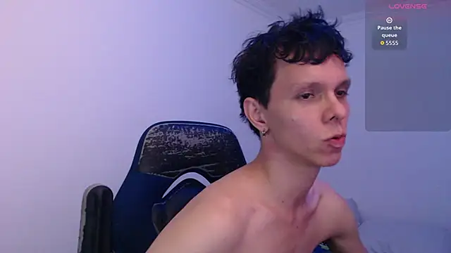 bryamado69 online show from March 26, 2026, 7:41 pm