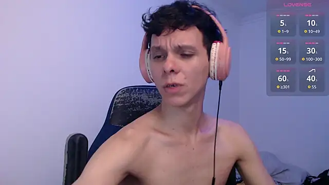 bryamado69 online show from April 2, 2026, 4:43 am