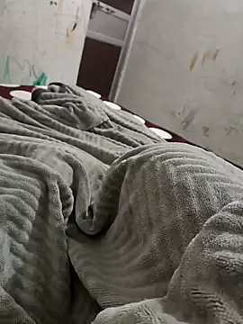 Snapshot of Gururonny07 chatting on December 7, 2024, 9:06 am Gururonny07 online show from December 7, 2024, 9:06 am