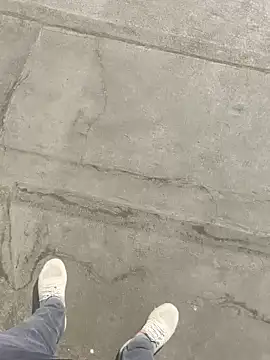 Snapshot of Gururonny07 chatting on December 13, 2024, 5:16 am Gururonny07 online show from December 13, 2024, 5:16 am