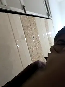 Snapshot of Gururonny07 chatting on February 8, 2025, 12:17 am Gururonny07 online show from February 8, 2025, 12:17 am