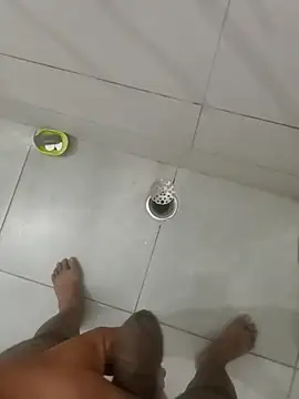 Snapshot of Gururonny07 chatting on September 13, 2025, 12:43 am Gururonny07 online show from September 13, 2025, 12:43 am