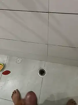 Snapshot of Gururonny07 chatting on October 3, 2025, 2:08 am Gururonny07 online show from October 3, 2025, 2:08 am