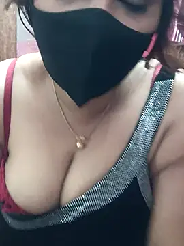 Snapshot of BongQueen9 chatting on February 9, 2026, 1:42 am BongQueen9 online show from February 9, 2026, 1:42 am